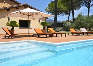 Villa Laurentia: Luxury villa rental with pool near Rome