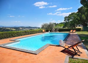 Villa Mary: Luxury vacation rental with pool in italian countryside near Rome